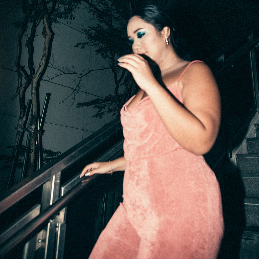 Highwaist Hourglass shapewear underneath jumpsuit